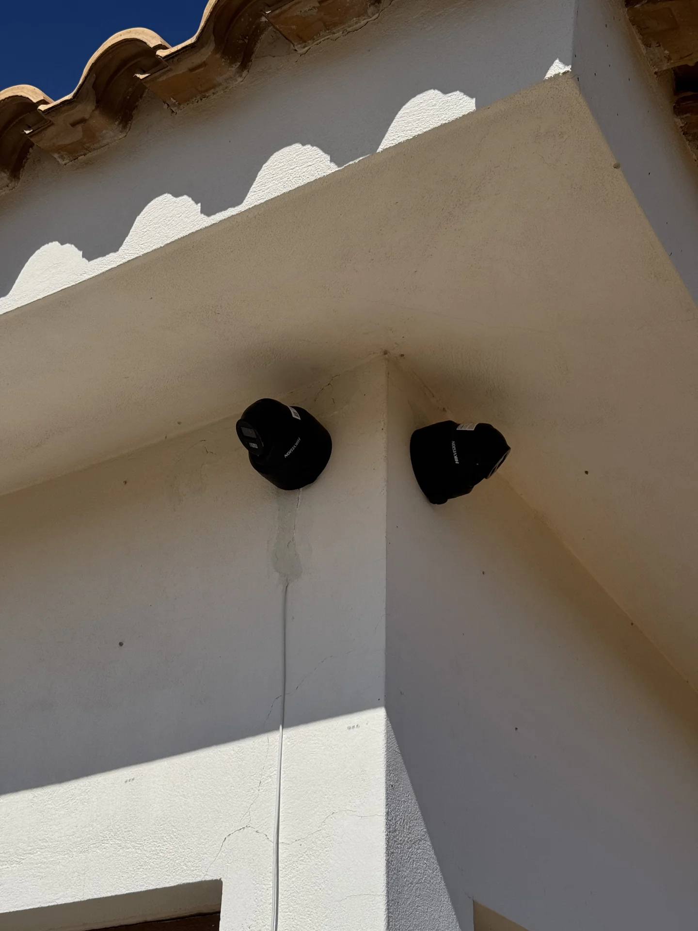 Βίλα με Hikvision AX Pro - Ολοκληρωμένο σύστημα με διαχείριση από ένα app